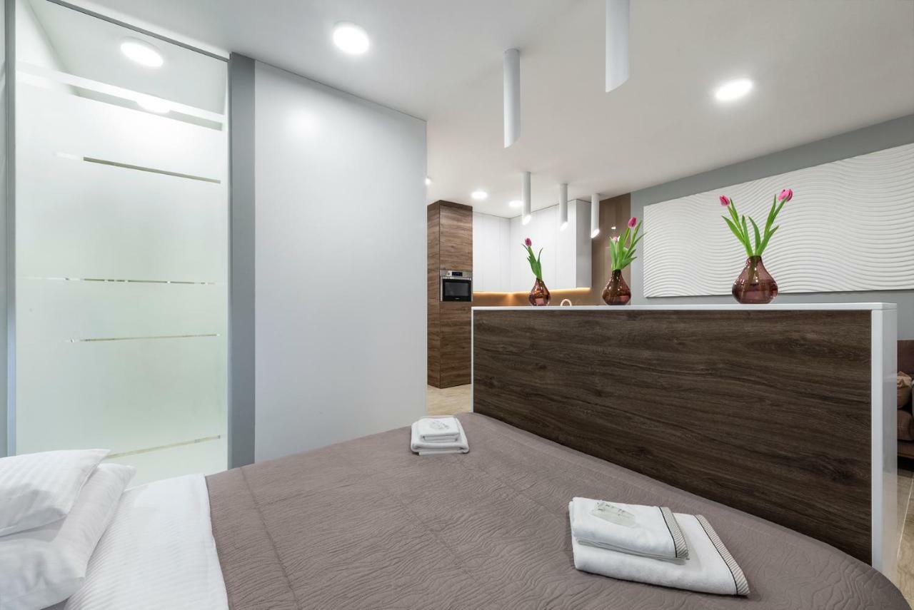 Apartament Luxury Miedzyborska 8B Varsó Kültér fotó