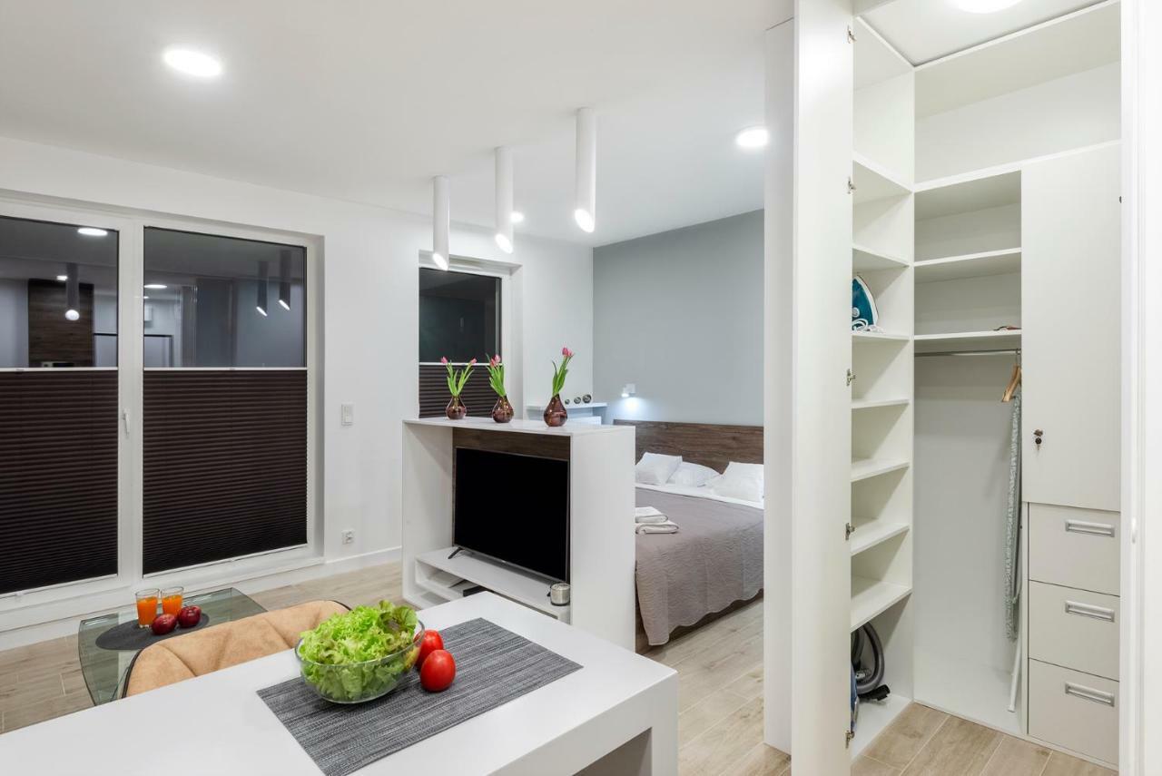 Apartament Luxury Miedzyborska 8B Varsó Kültér fotó